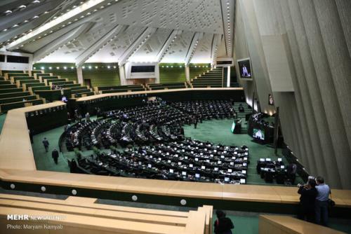 لایحه رتبه بندی فرهنگیان در اولویت بررسی مجلس قرار گرفت