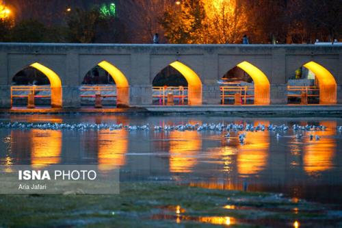 شخص رئیس جمهور با حضور در اصفهان شورای عالی آب را تشکیل دهد