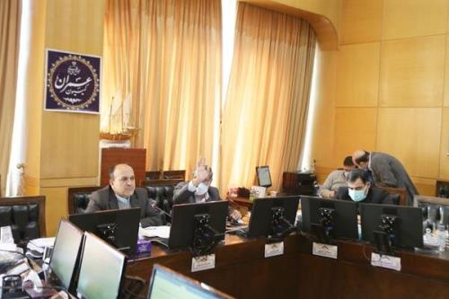 استماع گزارش معاون وزیر راه درباره ساخت خانه های طرح نهضت ملی مسکن در کمیسیون عمران
