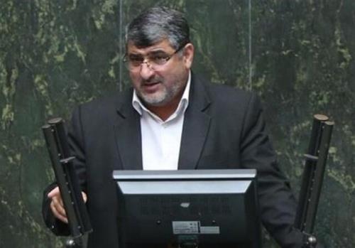 درخواست دلخوش از وزیر اقتصاد برای پاسخگویی درباره افزایش مالیات اصناف و کارمندان