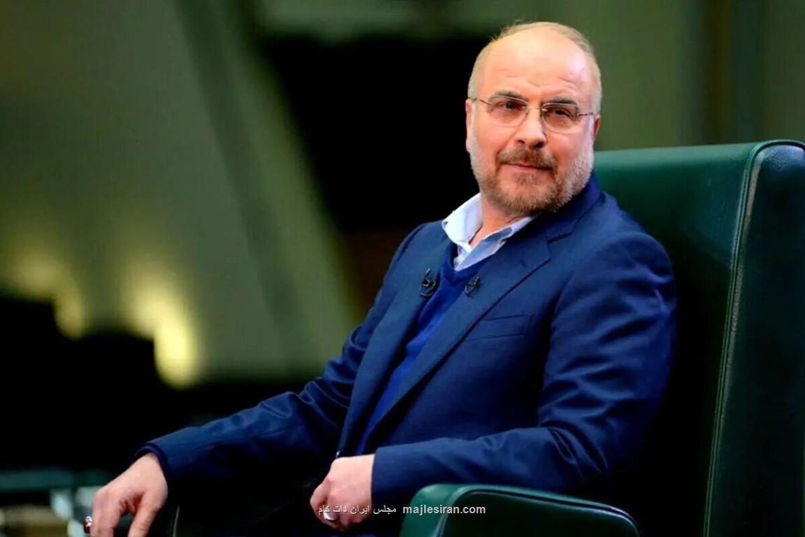 رهبری در اتاق جنگ بودند و فرماندهان را به میدان آوردند