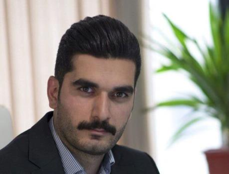 اشتغال هم زمان احمدنیا در ۲ دستگاه دولتی بررسی شود