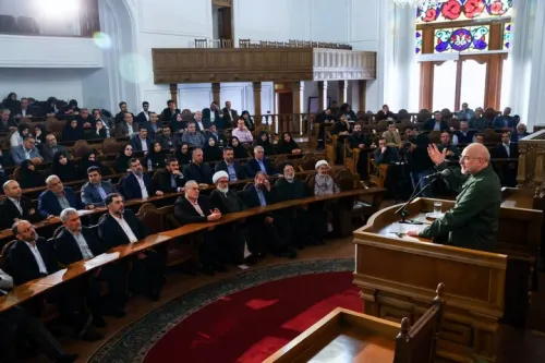 حکمرانی باید فرهنگ پایه باشد