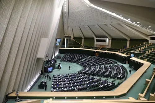 نامه مهم 165 نماینده مجلس به سران قوا درباره ی سیاستهای ارزی به علاوه متن کامل نامه