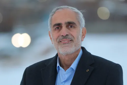 درخواست یک نماینده در رابطه با فروش نفت میزان فروش نفت چقدر است، درآمد آن کجا می رود