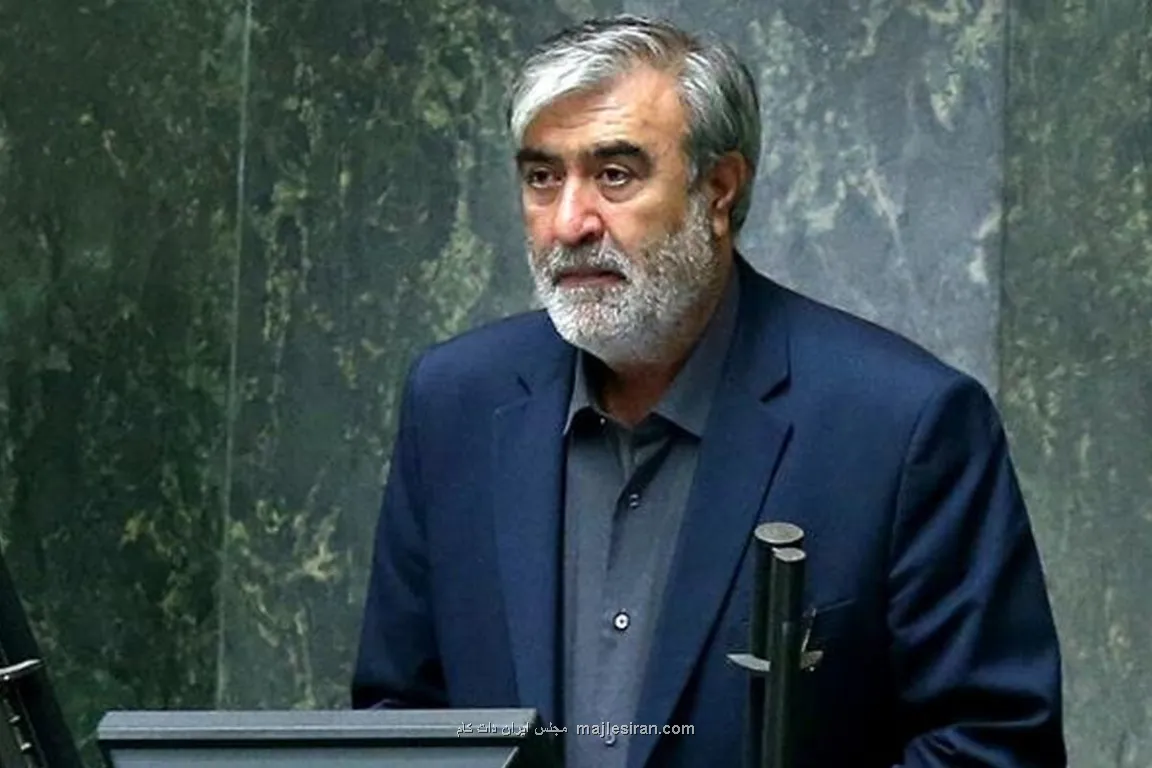 ملت ایران تا تغییر رفتار خصمانه آمریکا شعار مرگ بر آمریکا را ادامه می دهد