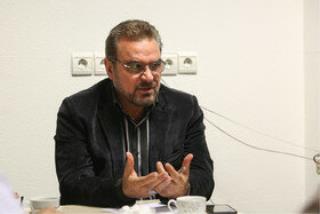ملكی: كارگران نباید به خاطر اعتراض به حقوق تعقیب قضایی شوند
