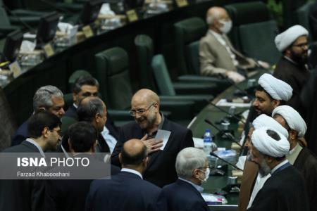 قالیباف: به نظر اكثریت انقلابی مجلس پایبندم
