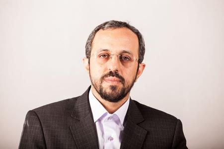 احدیان بعنوان دستیار سیاسی و رسانه ای رئیس مجلس منصوب گردید