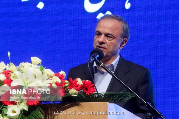 حضور كوتاه وزیر پیشنهادی صمت در صحن علنی و اعتراض برخی نمایندگان به او