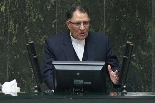 آوایی: مسؤلان به فكر ساختن محیط های استاندارد برای آموزش و اسكان معلمان باشند